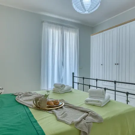 Izzhome Atmosphere