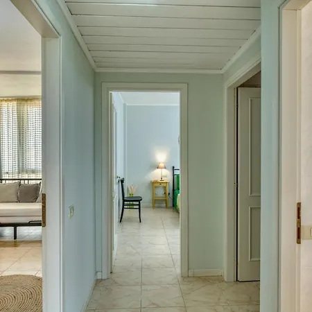 Izzhome Atmosphere Apartment Pula