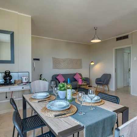 Izzhome Atmosphere Apartment